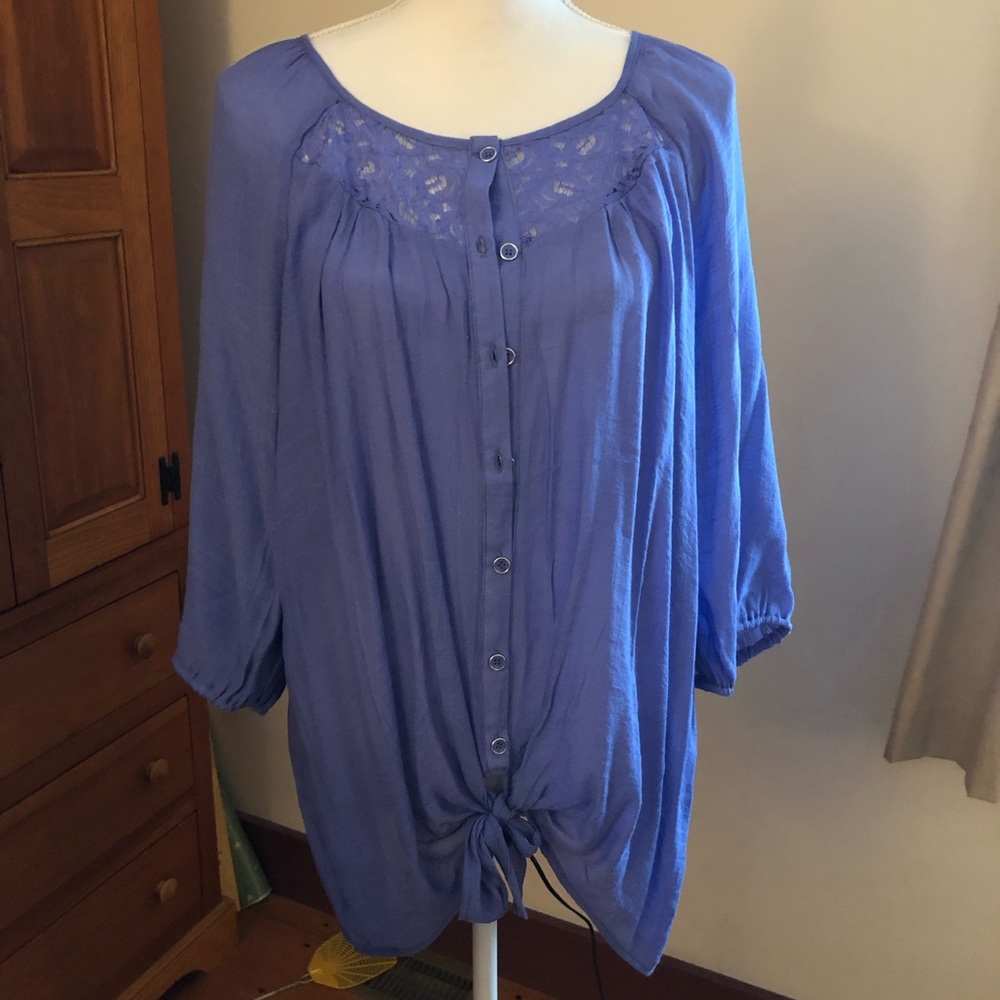 Women’s Dress Barn Blouse